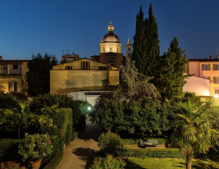 Casa Santo Nome di Gesù — комфортный отель в Флоренции