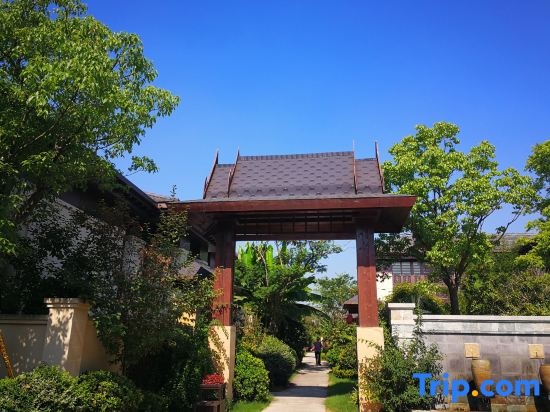 Shanghai Xiangxu Holiday Villa (Dongping National Forest Park) — комфортный отель в Шанхае