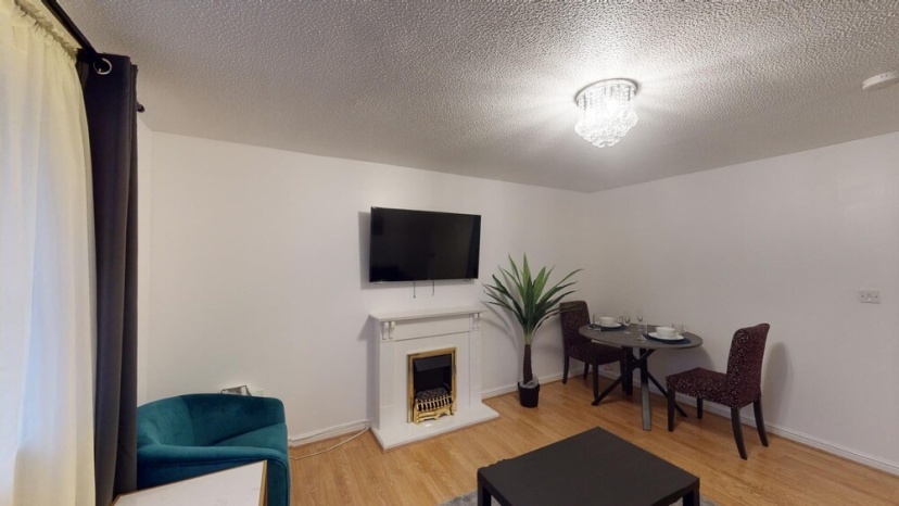 Remarkable 2-bed Apartment in London — отель с удобствами в Лондоне