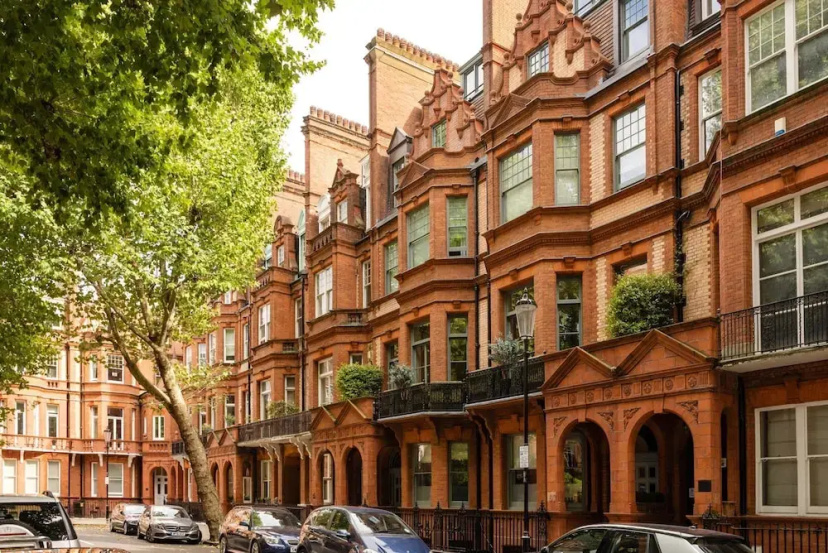 The Belgravia Suite Next to Sloane Square — отель с удобным расположением в Лондоне