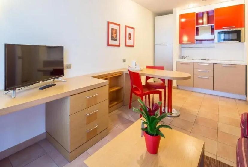 Residence I Triangoli Studio Apartment — отель с удобным расположением в Риме