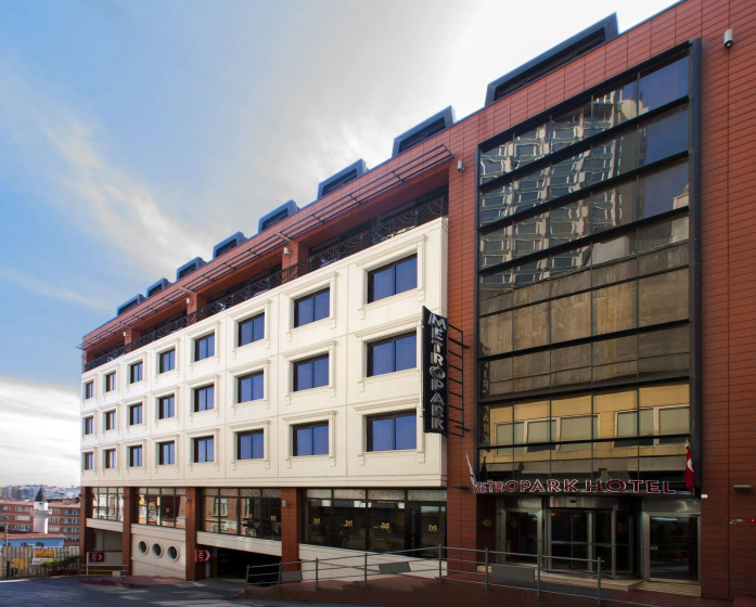 Taksim Metropark Hotel — отель в удобной локации в Стамбуле