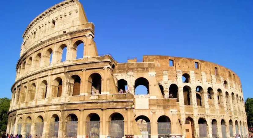 Holiday House Colosseum — комфортный отель в Риме