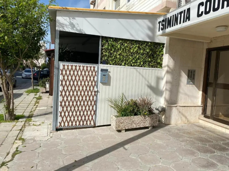 Tsimintia Ground Floor Apartment 03 — отель с удобным расположением в Ларнака