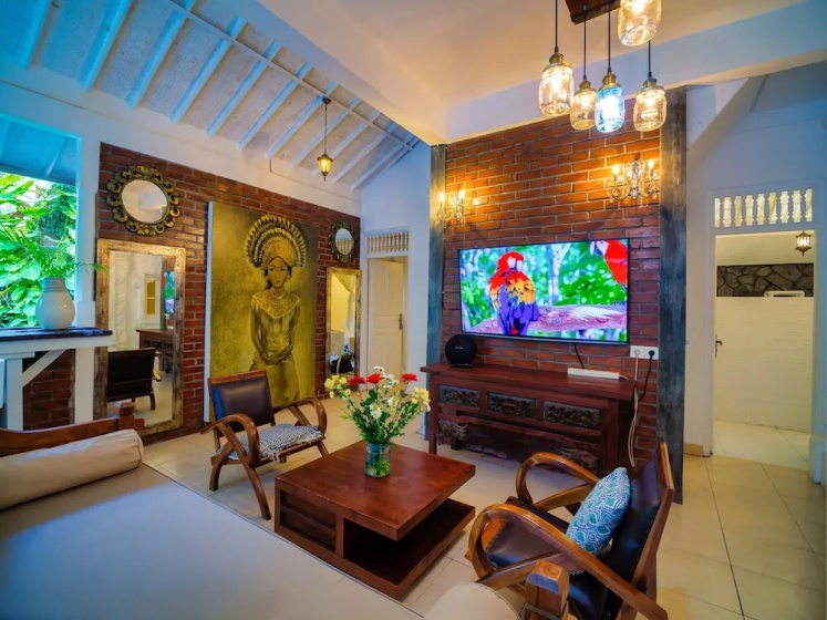 White Star Villa — забронировать отель в Кута