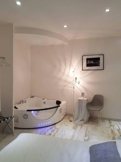 Chain Vatican Suites — отель в Риме, Италия