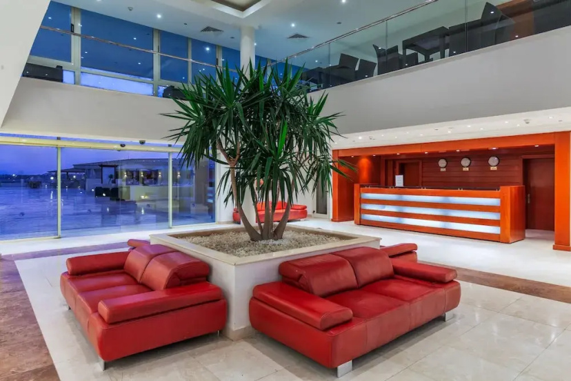 Cleopatra Luxury Beach Resort Makadi Bay - Adults Only — отель с удобствами в Хургаде