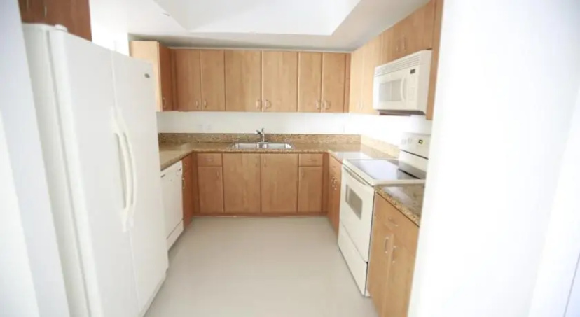 Epic Global Suites Miami Brickell at Camden — отель с удобным расположением в Майами