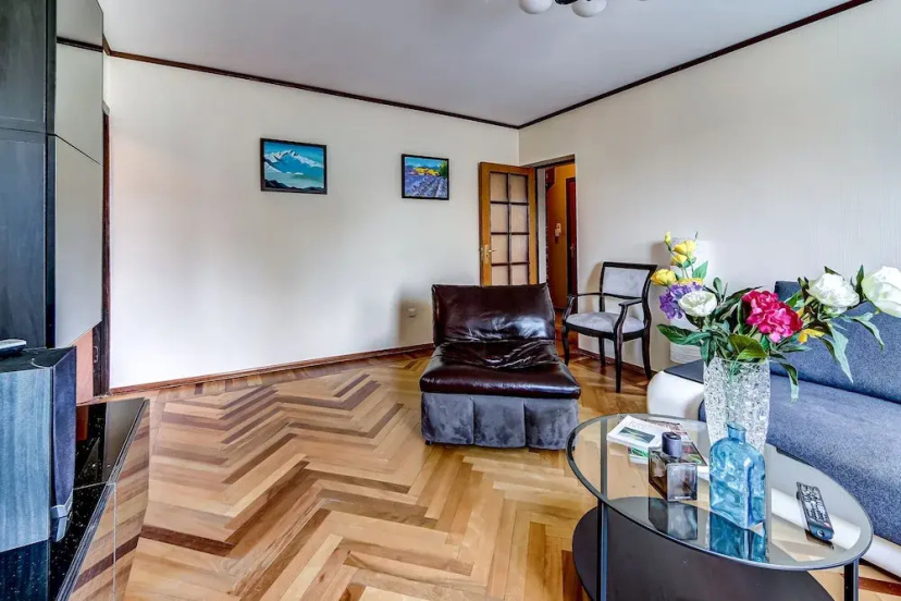 2-комн. квартира Home4day у кр. «Аврора» — комфортный отель в Санкт-Петербурге