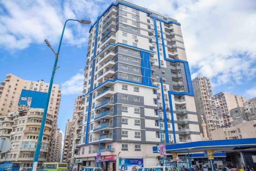 Unique Seaview 3-Bedroom Apartment — отель с удобствами в Александрии