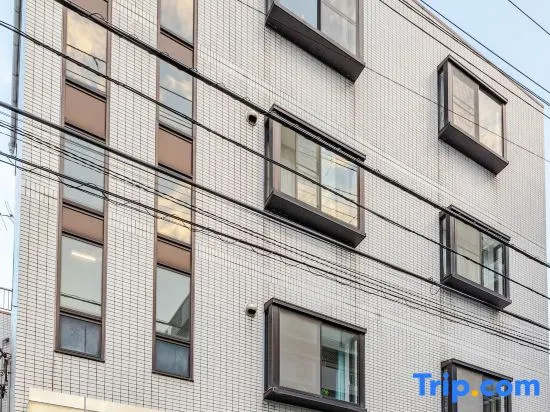 Цены на Guest House IROHA в Токио