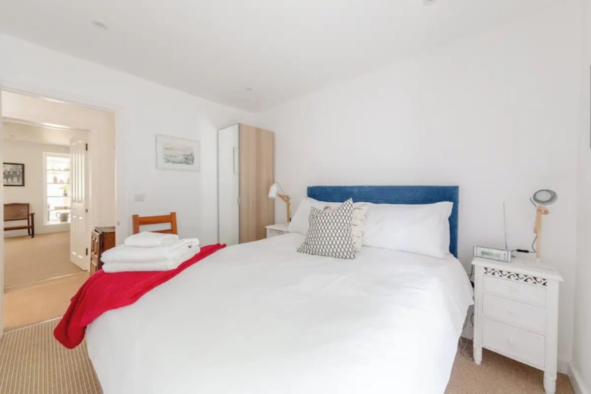 Beautifully Refurbished 2BD Flat- Clapham — отель в Лондоне, Соединенное Королевство