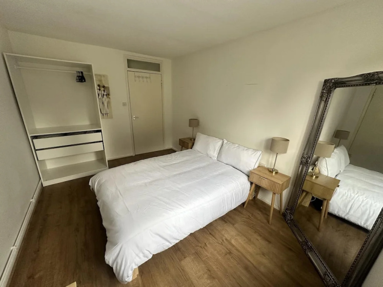 Fab Excel London Flat, Warm Cosy Liz Line — комфортный отель в Лондоне