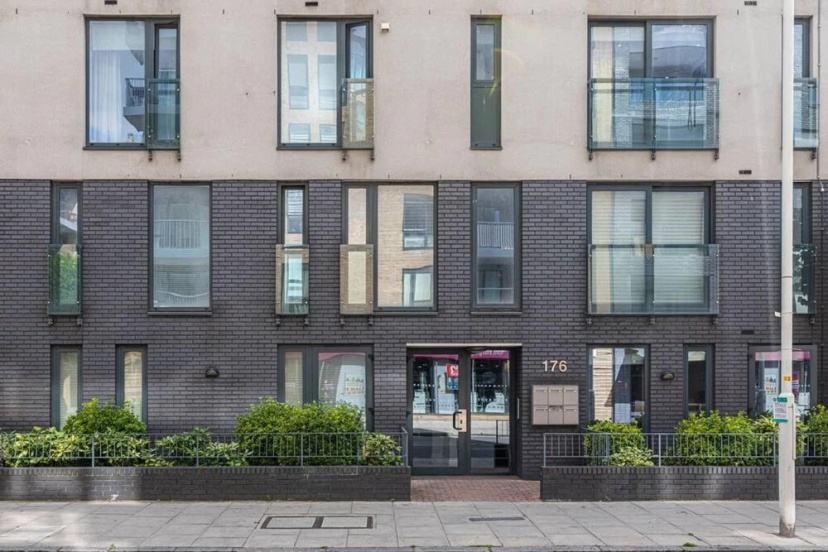 Modern 1-bed Apartment in Southwark, South London — отель с удобствами в Лондоне