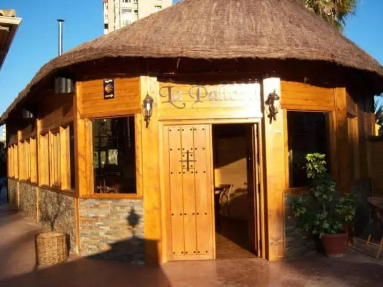 Hostal Mont Royal 2 — отель в Аликанте, Испания