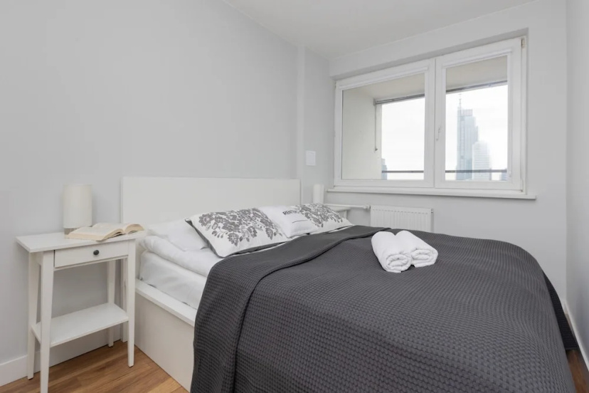Apartment City Center Zlota by Renters — забронировать отель в Варшаве