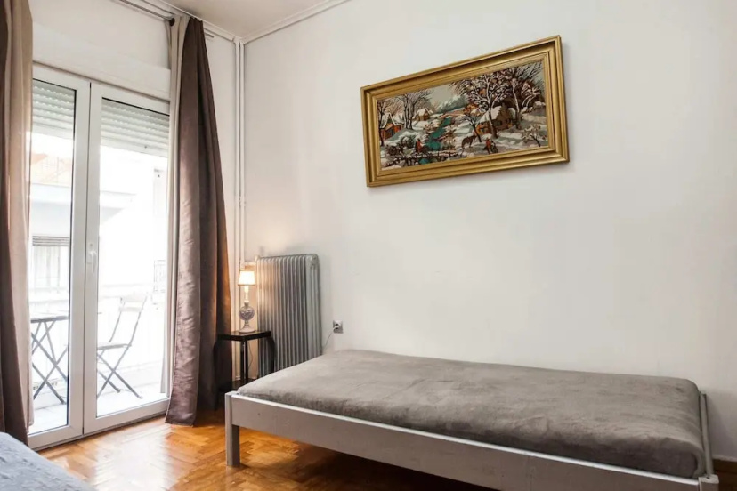 Gorgeous 2 bedrooms apt at Exarcheia — отель в Афины, Греция