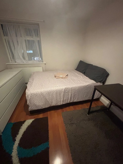 Stylish 1-bed Apartment- Sleeps 3 w/ Central Links — отель с удобствами в Лондоне