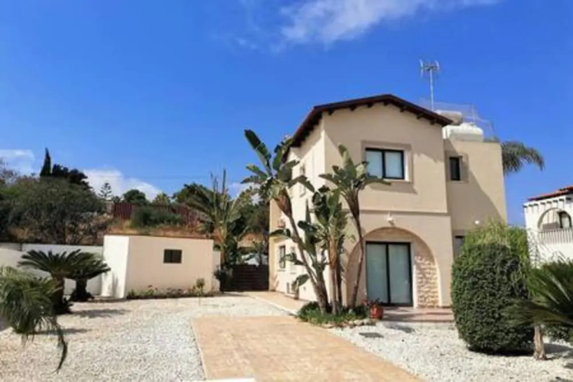 Melina Family Villa With Pool and Wifi in Protaras — отель с удобным расположением в Протарас