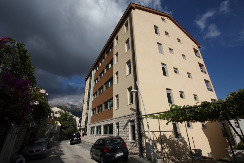 The Old Town Terrace Apartments — отель с удобствами в Будва