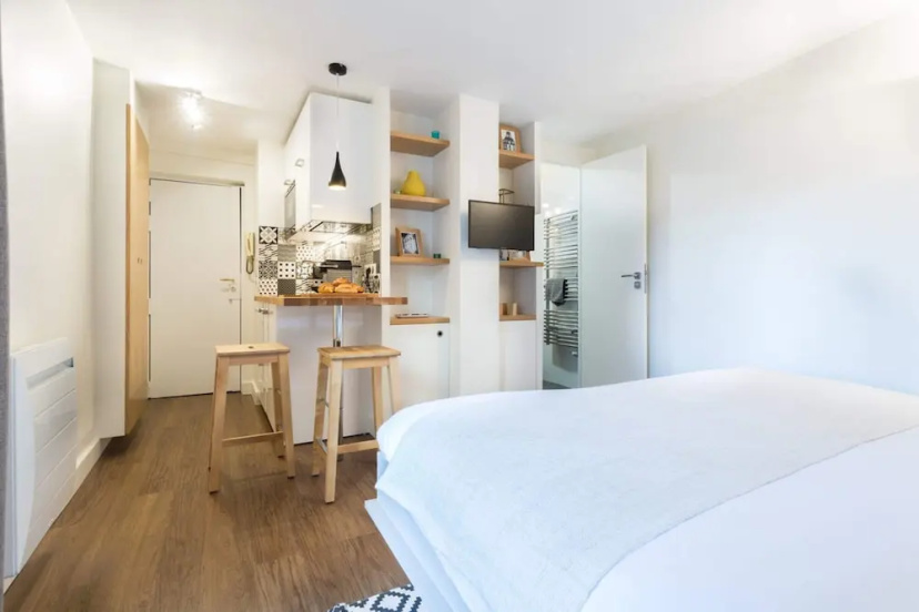 GuestReady - Designer Studio for 2 close to Louvre Museum! — отзывы гостей и цены