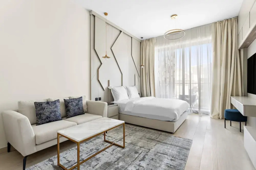 Lux Studio in Arjan With Pool and Full Amenities — отель с удобствами в Дубае