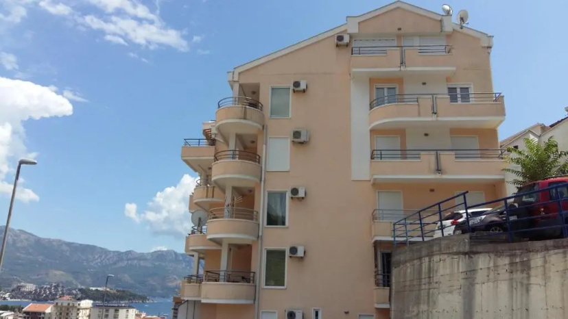 Apartment Bravo Budva — комфортный отель в Будва