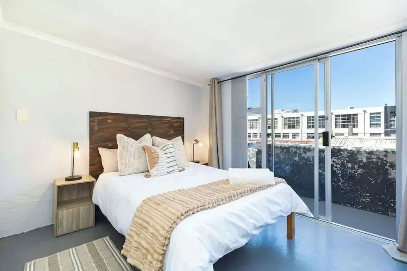 Studio Apartment in Colourful Bo-kaap — отель с удобным расположением в Кейптауне
