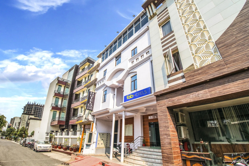 FabHotel Setu Sharma - Hotel in Λάκναου - Photo 1