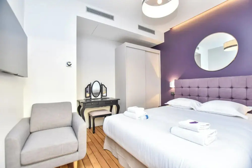 Authentic Apartment - 2br/8p - Palais Garnier — забронировать отель в Париже