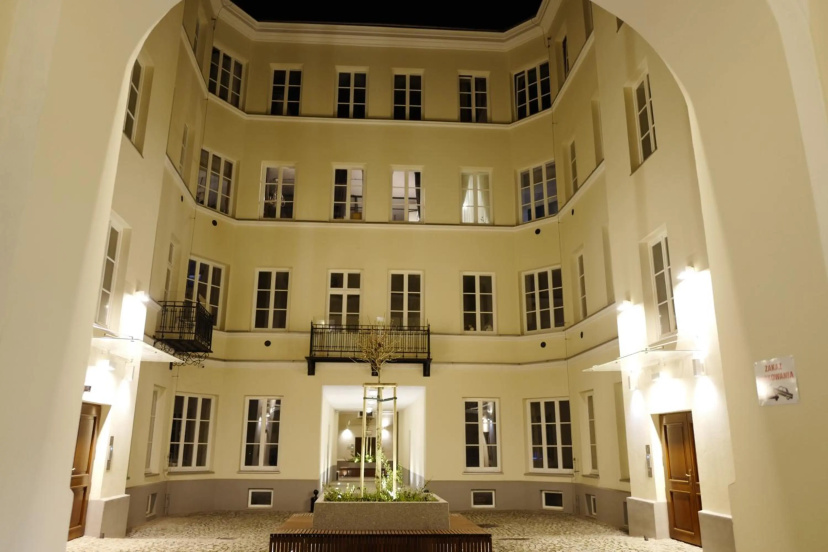 Apartment In the Heart of Warsaw — отель с удобным расположением в Варшаве