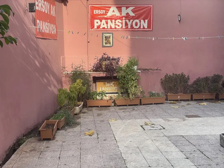 Сравните цены на Ersoy Ak Pansiyon в Анталье