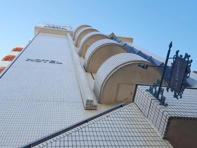 BUSINESS HOTEL La Firenze — отзывы гостей и цены