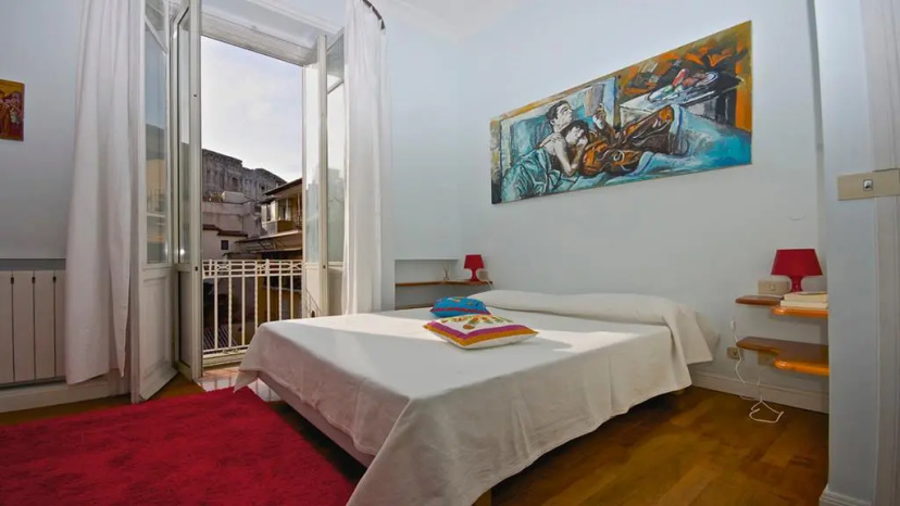 Colosseum Apartment — отель с удобствами в Риме