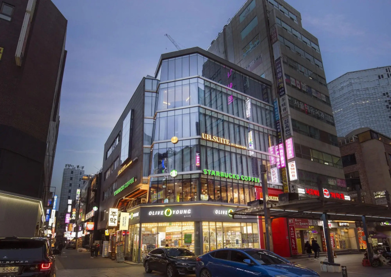 UH Suite The Jongno — забронировать отель в Сеул
