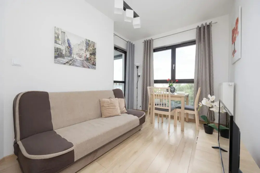 Wolska Apartment With Parking by Renters — отель в Варшаве, Польша