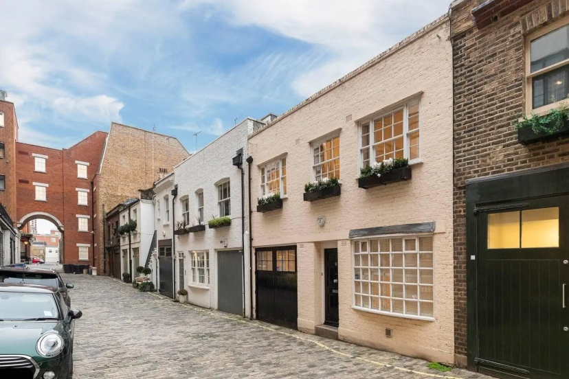 JOIVY Stunning 3BR house near Regents Park& Baker Street — отель с удобствами в Лондоне