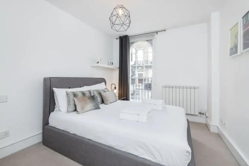 Цены на Regency Residences - Fitzrovia - by Frankie Says в Лондоне
