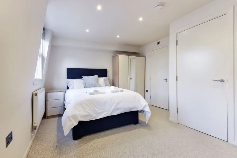 Цены на 3 Bedroom Apartment near Paddington в Лондоне
