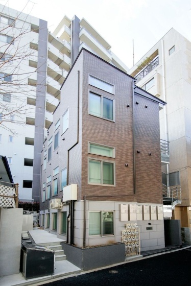 Цены на East Ikebukuro Apartment в Токио