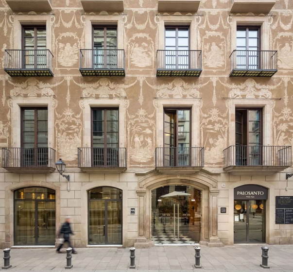 Luxury Apartment on Calle de Serrano, Salamanca — отель с удобным расположением в Мадриде