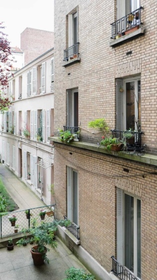 Charming Bright Apartment at Montparnasse — отель в Париже, Франция