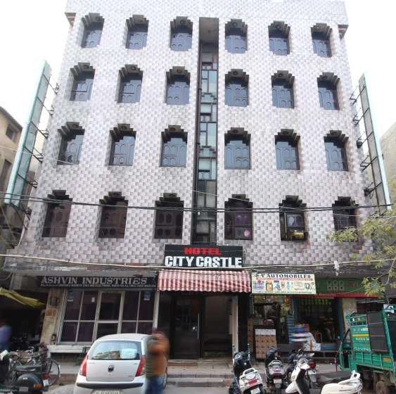Цены на Hotel City Castle Karol Bagh в Дели