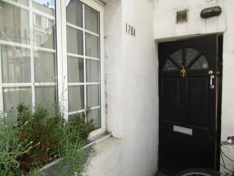 Цены на Cosy Apartment in Islington - A в Лондоне