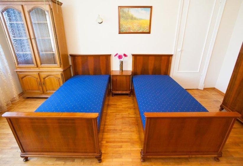 Guest House Center — забронировать отель в Санкт-Петербурге