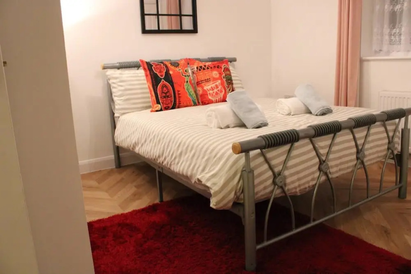 Apartment - Sleeps 2 - Parking - Station Close 3 — отель в Лондоне, Соединенное Королевство