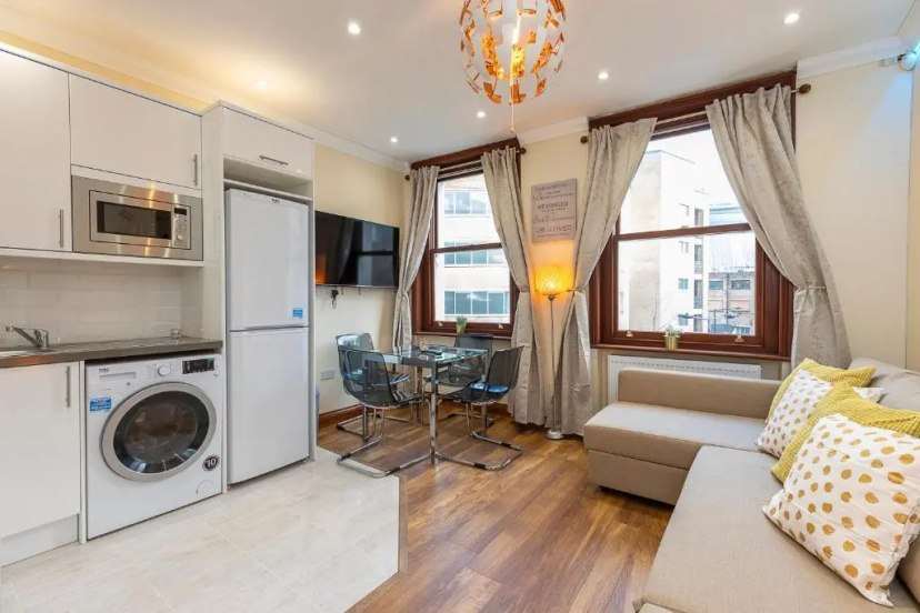 Stylish Apartment Kensington — отель с удобствами в Лондоне