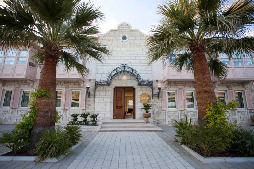 Casa Luna Hotel Alacati — забронировать отель в Чешме