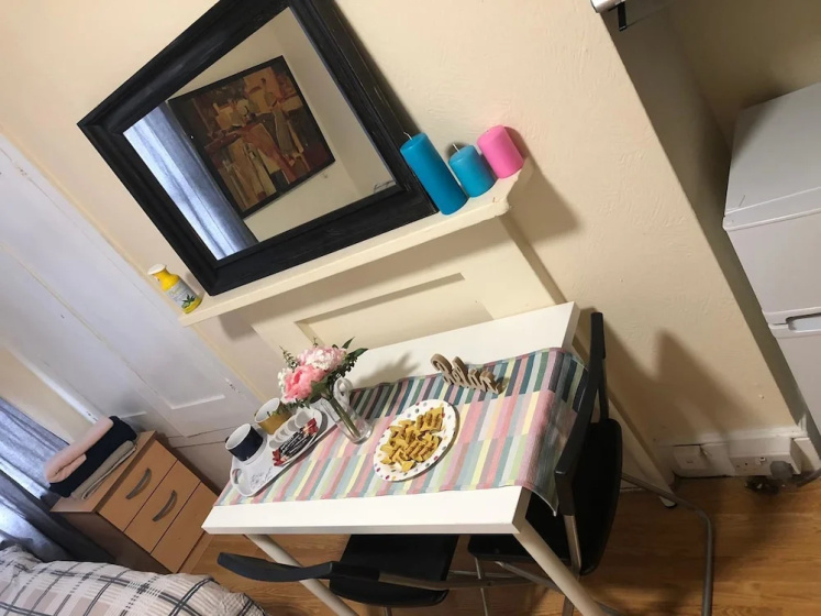 Ealing Apartment — забронировать отель в Лондоне