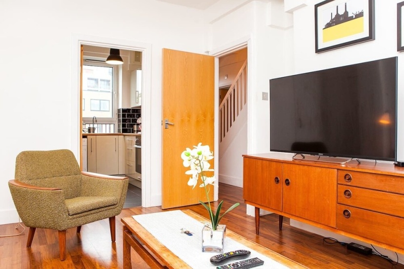 Quintessential 2 BR London Bridge Apartment — комфортный отель в Лондоне
